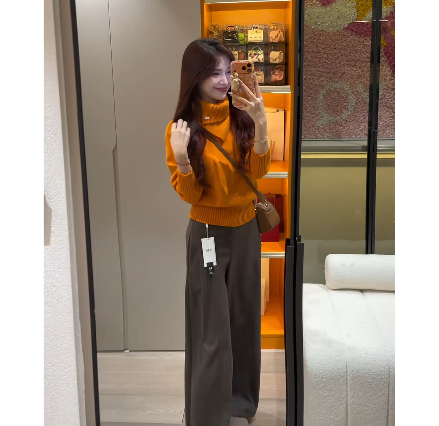 프랑스식 불규칙 터틀넥 풀오버 니트 스웨터 여자 2026 겨울 새로운 허리 수축 한 부서 분위기 센스 짧은 맨위 이미지 4