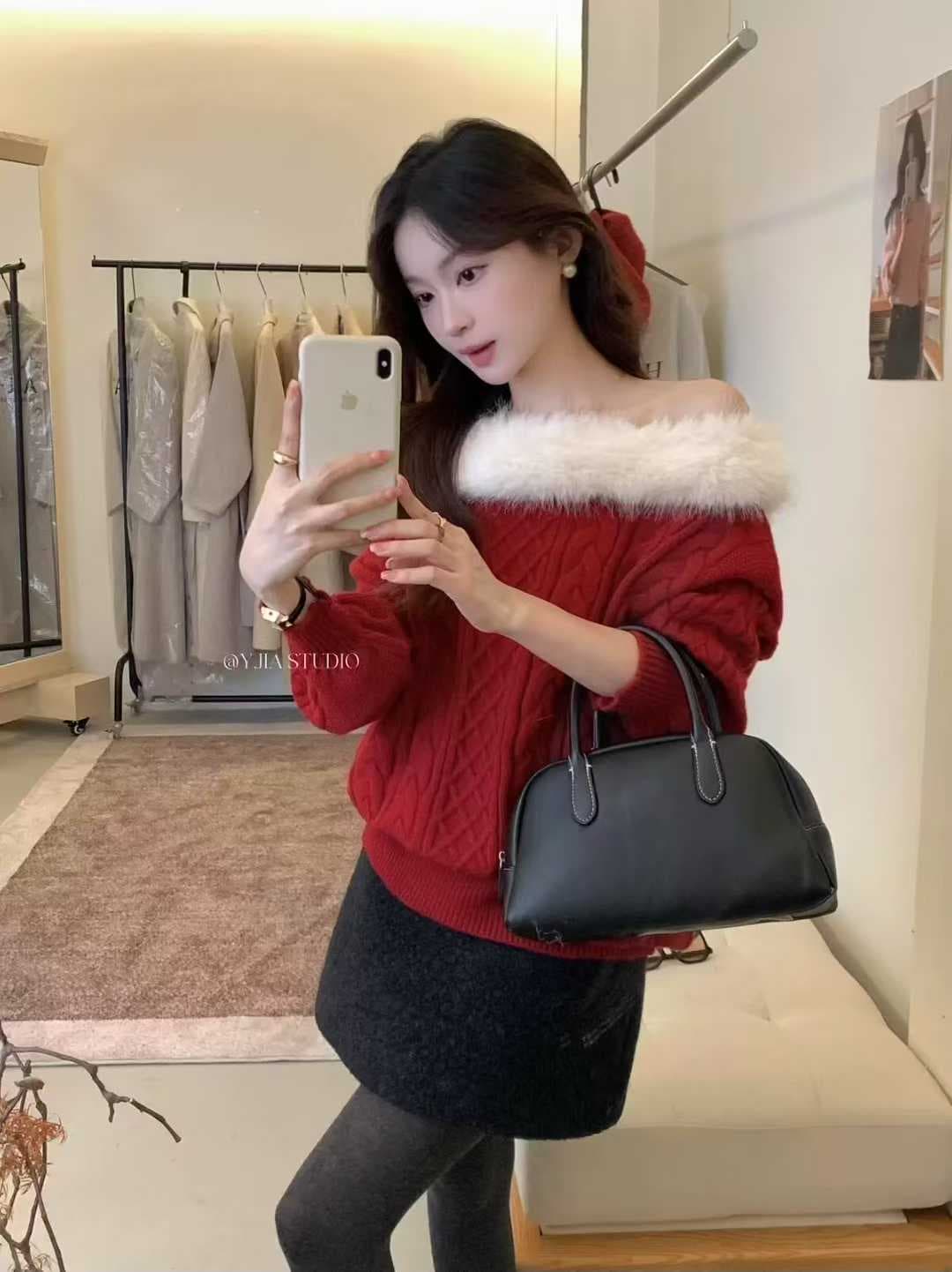 한 부서 오프숄더 모피 칼라 긴팔 스웨터 여자 가을 겨울 순수한 욕망 품격 루즈핏 슬림해 보이는 느긋한 풀오버 오프숄더 맨위 상세 이미지 6