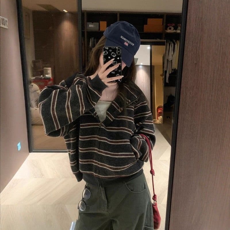 레트로 스트라이프 부드러운 찹쌀 스웨터 여성 코트 가을 겨울 루즈핏 느긋한 바람 디자인 센스 작은 대중 두꺼운 니트 스웨터 맨위 상세 이미지 1