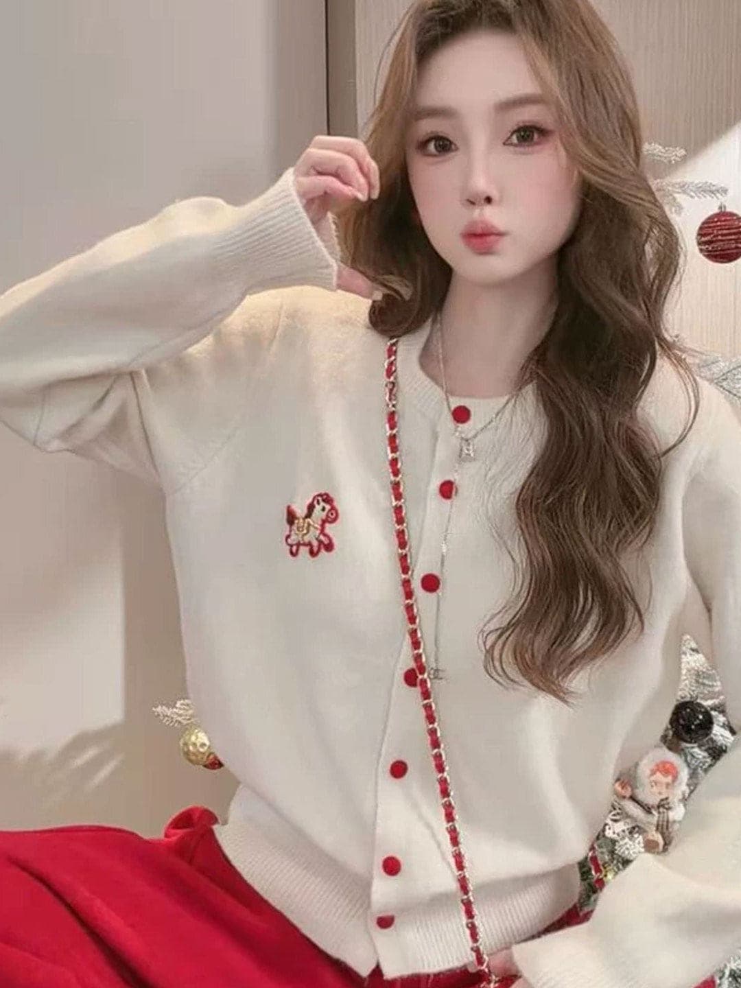 한 부서 레트로 작은 말 자수 색상 버클 라운드 넥 니트 오픈 가디건 여성 가을 겨울 루즈핏 느긋한 고급 센스 스웨터 코트