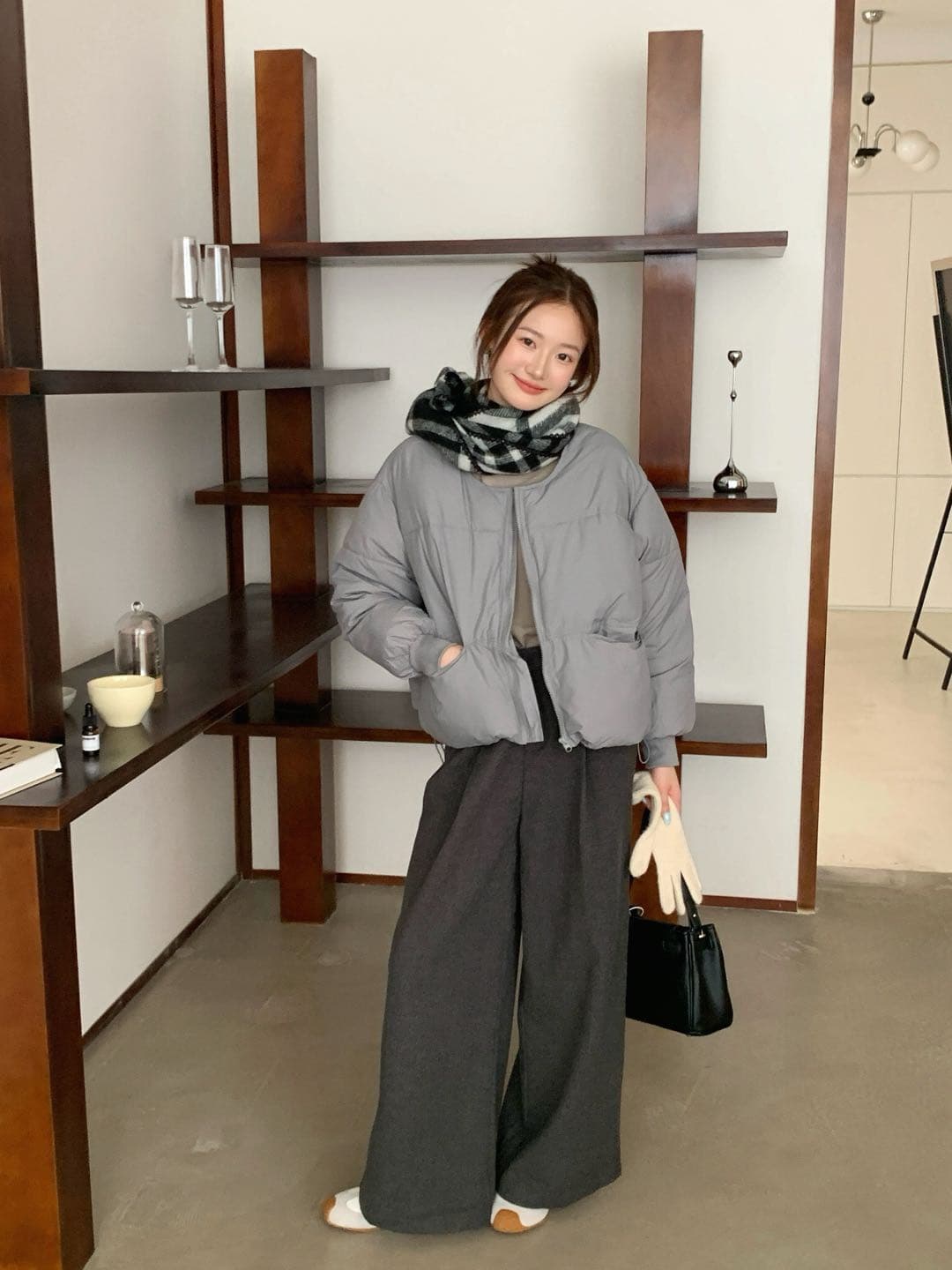 쇼트 스타일 라운드 넥 두꺼운 면 의류 여성 겨울 2026 새로운 한국 스타일 다용도 루즈핏 슬림해 보이는 패딩 재킷 목화 진딧물 재킷 상세 이미지 3