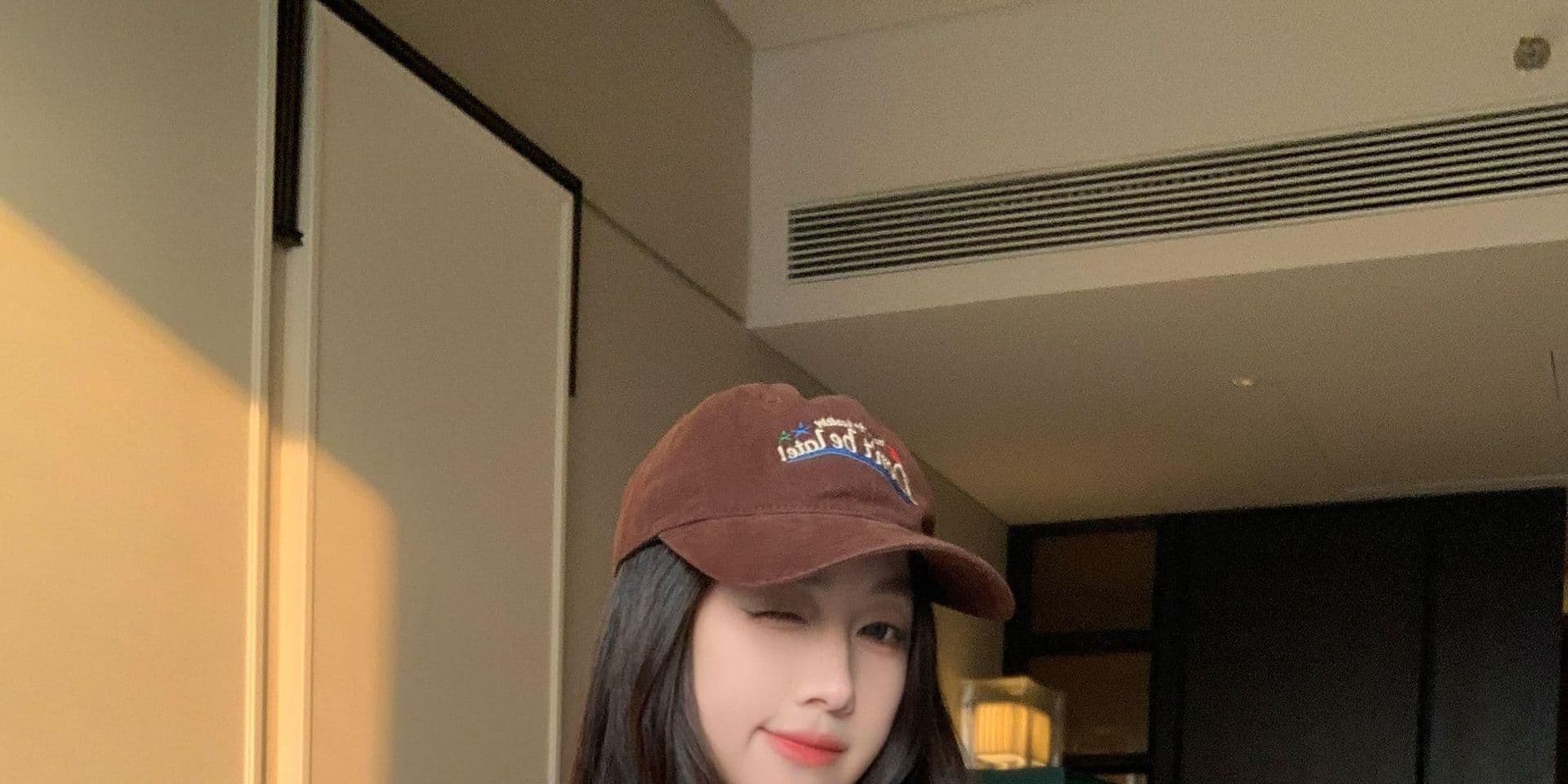 재고 있음 봄 미니멀리즘 아메리칸 핫걸 몸매 가꾸기 디스플레이 몸 반 개방 버클 후드 티 스웨터 허리 수축 인사이드 가져 가라. 긴팔 맨위 상세 이미지 8