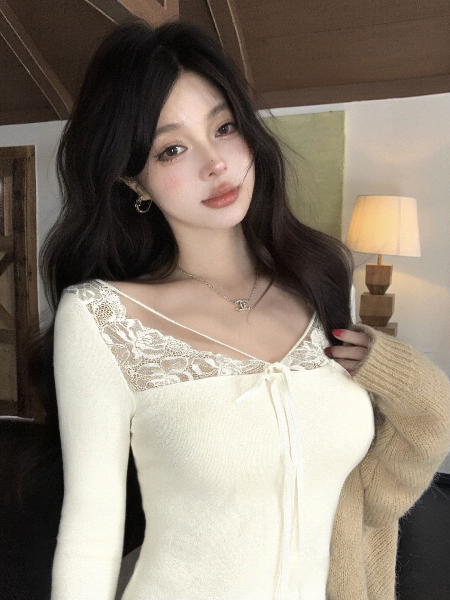 리브 De 플러시 레이스 조각 V넥 티셔츠 여성 몸매 가꾸기 인사이드 가져 가라. 기본 셔츠 섹시함 긴팔 맨위 순수한 유 보온 상세 이미지 3
