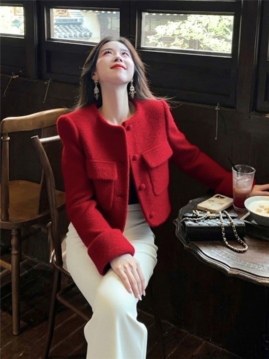 이른 봄 신년 새해 착용 가져 가라. 빛 럭셔리 연령 감소 외국 가스 부유 한 가족 천 골드 위엄있는 작은 빨간색 작은 샤넬 스타일 여성 코트 상세 이미지 6