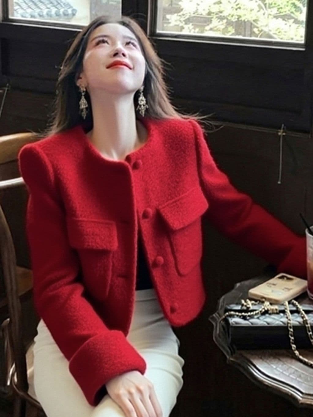 이른 봄 신년 새해 착용 가져 가라. 빛 럭셔리 연령 감소 외국 가스 부유 한 가족 천 골드 위엄있는 작은 빨간색 작은 샤넬 스타일 여성 코트 상세 이미지 7