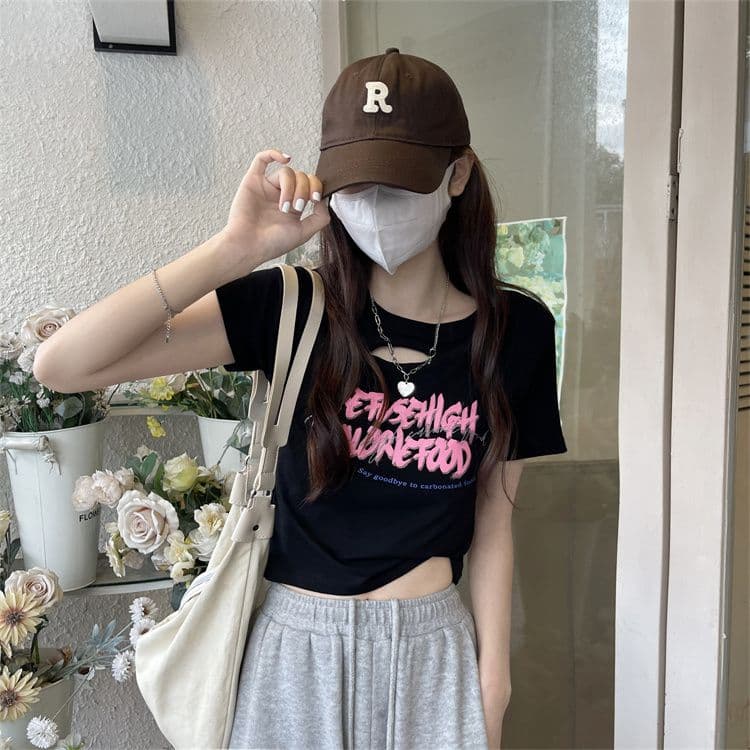 순면 당겨 프레임 섹시함 홀로우 아웃 티셔츠 인사이드 가져 가라. 반팔 여름 몸매 가꾸기 작은 대중 프린트 상세 이미지 17