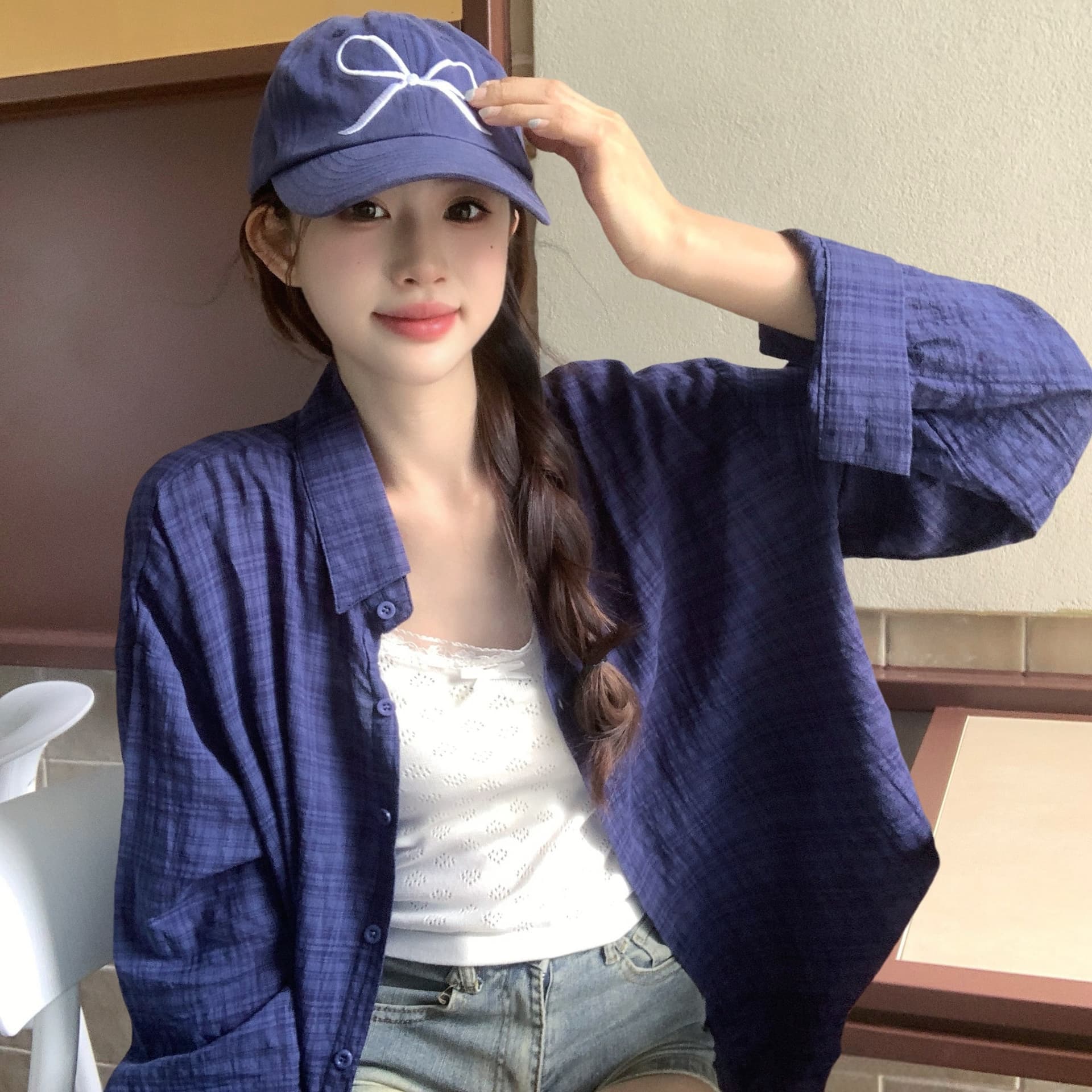 실사 일본식 품격 레트로 진한 파란색 순면 체크무늬 여성 셔츠 이른 가을 2026 서리가 내린 부서 고급 센스 맨위