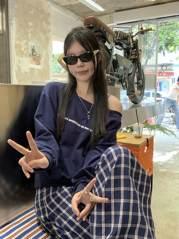 폴리 에스터 물고기 규모 핫걸 오프숄더 긴팔 후드티 여성 알파벳 프린트 루즈핏 디자인 센스 심장 기계 작은 대중 맨위 ins 상세 이미지 4