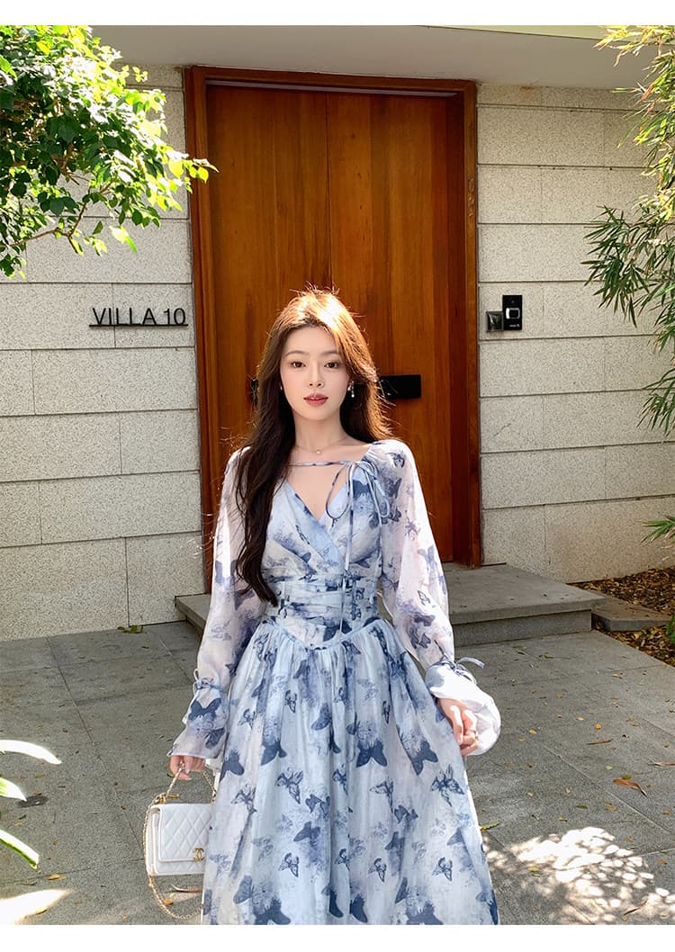 2026 봄 새로운 품격 프랑스식 V넥 주간 실크 파란색 꽃무늬 드레스 허리 수축 연꽃 잎 소매 프린트 롱 스커트 상세 이미지 25