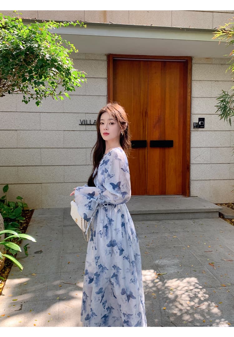 2026 봄 새로운 품격 프랑스식 V넥 주간 실크 파란색 꽃무늬 드레스 허리 수축 연꽃 잎 소매 프린트 롱 스커트 상세 이미지 30