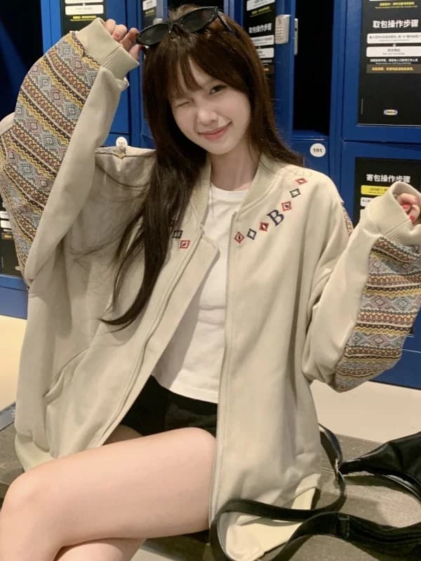 봄 가을 자수 아메리칸 레트로 민족 스타일 리본 패치워크 재킷 여성 디자인 센스 작은 대중 루즈핏 재킷 트렌디 고급