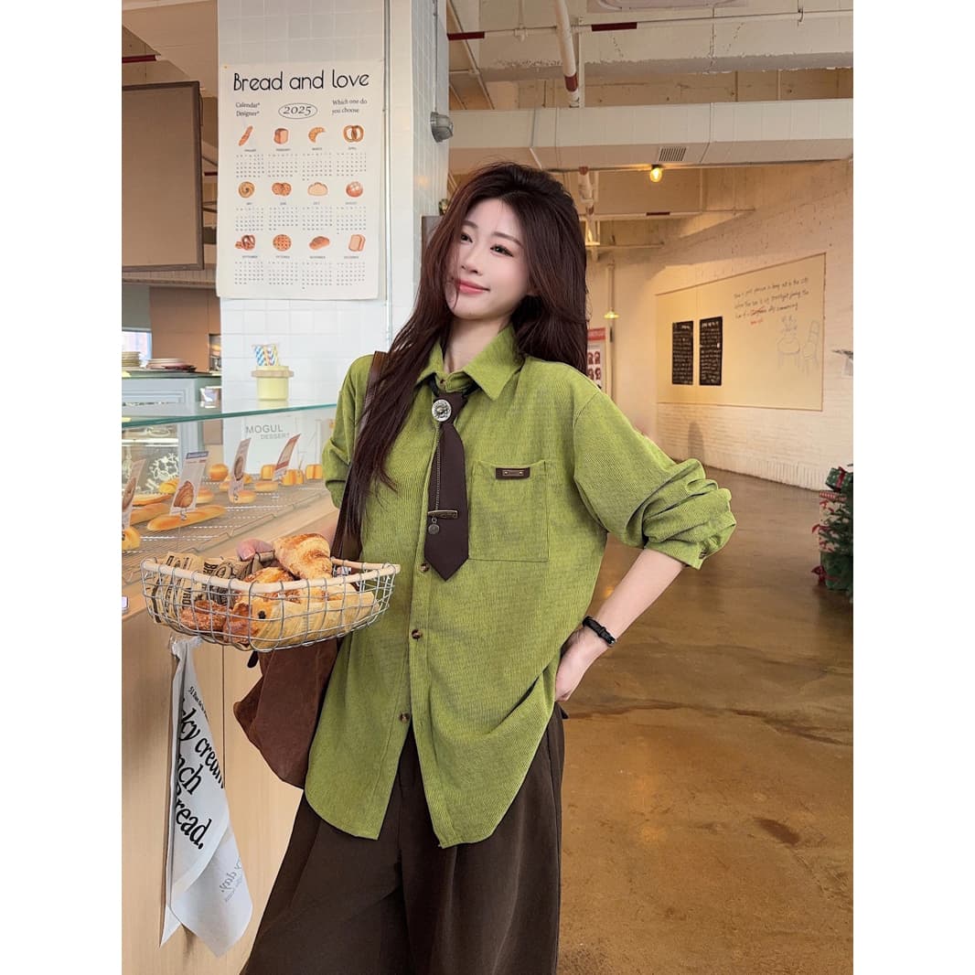 아메리칸 레트로 학원 스타일 버터 과일 녹색 긴팔 여성 셔츠 2026 봄 새로운 다용도 스택 착용 캐주얼 맨위