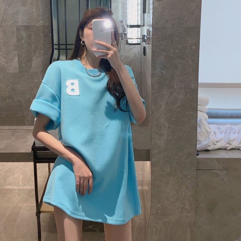 여름 새로운 한국 스타일 루즈핏 반팔 티셔츠 여성 3d 3 차원 범프 반사 프린트 여성 의류 맨위 상세 이미지 10