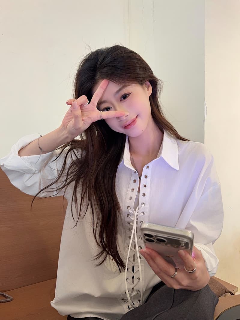 한 부서 세련된 작은 대중 디자인 센스 징 펀치 레이스업 캐주얼 화이트 셔츠 여성 긴 소매 2026 새로운 맨위 상세 이미지 11
