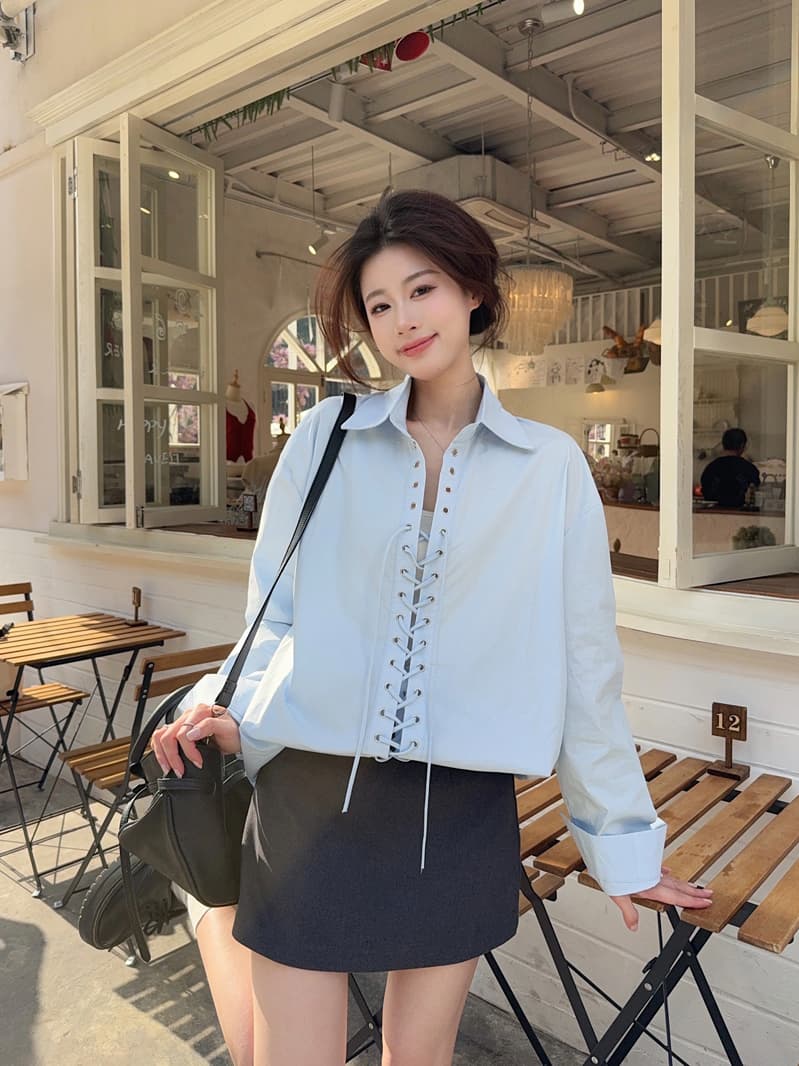 한 부서 세련된 작은 대중 디자인 센스 징 펀치 레이스업 캐주얼 화이트 셔츠 여성 긴 소매 2026 새로운 맨위 상세 이미지 28