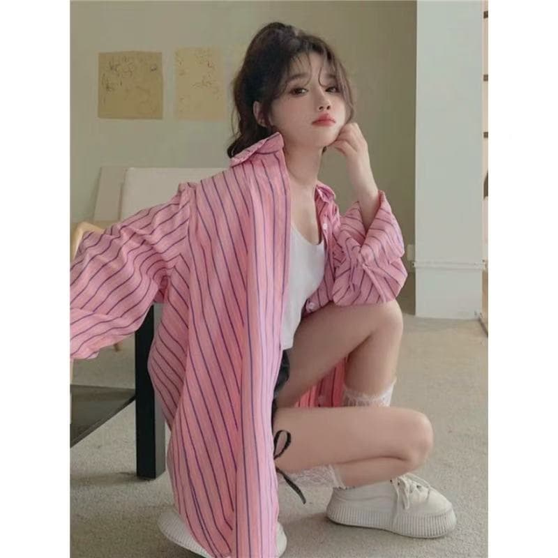 핑크색 스트라이프 셔츠 여성 코트 봄 가을 2026 새로운 루즈핏 느긋한 바람 캐주얼 중간 길이 긴팔 맨위 상세 이미지 3