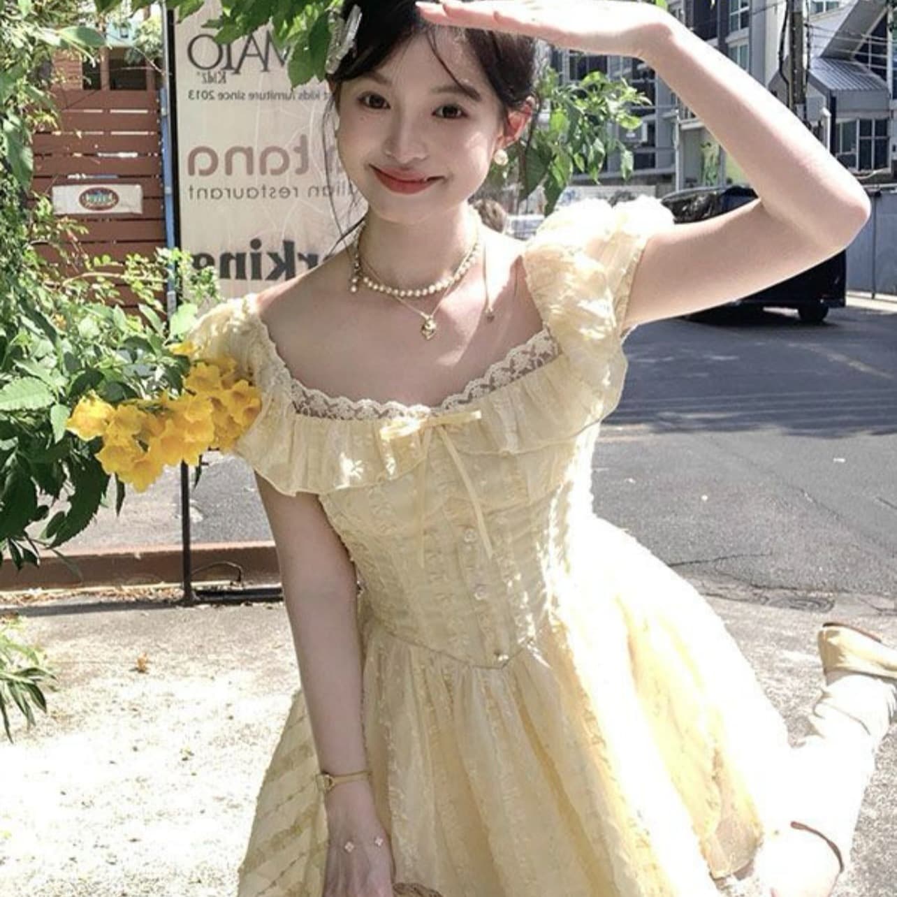 높은 품질 예술 건강 우유 씽 하는 소리 미니 스커트 순수한 욕망 바람 레이스 황색 광장 칼라 거품 소매 퍼프 드레스 이미지 3