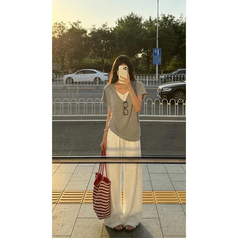 긍정적 인 어깨 페이크 레이어드 V넥 반팔 티셔츠 여성 여름 디자인 센스 작은 대중 루즈핏 슬림해 보이는 느긋한 반소매 동정 맨위 서비스 상세 이미지 6