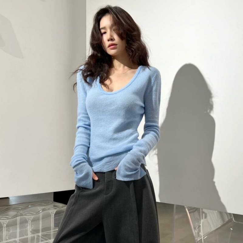 화이트 u 칼라 긴팔 맨위 여성 봄 가을 새로운 몸매 가꾸기 슬림해 보이는 인사이드 가져 가라. 기본 셔츠 낮은 네크라인 긍정적 인 어깨 니트 스웨터 이미지 6