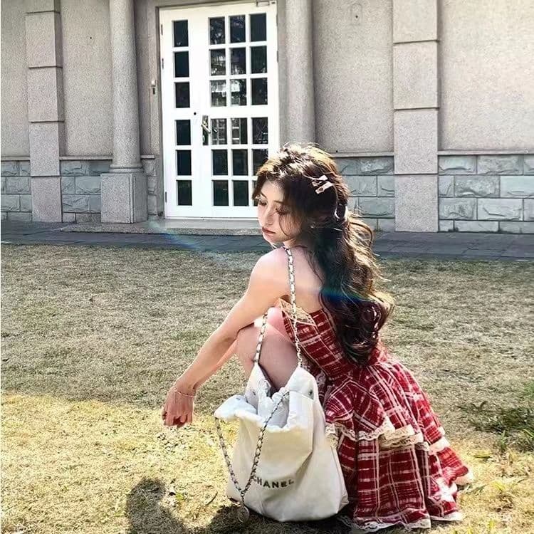 프랑스식 작은 대중 레트로 빨간색 체크 스커트 여름 2026 새로운 휴가 바람 아름다운 연령 감소 슬립 드레스 상세 이미지 3