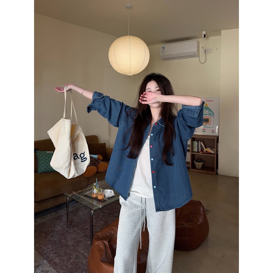 한 부서 레트로 자수 데님 여성 셔츠 2026 봄 디자인 센스 Chic 배색 단추 긴팔 맨위 재킷 이미지 2