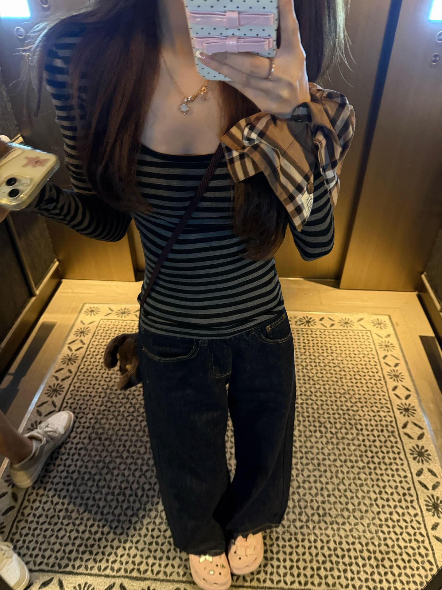 아메리칸 레트로 u 칼라 스트라이프 긴팔 티셔츠 여성 봄 몸매 가꾸기 슬림해 보이는 백리스 디자인 센스 다용도 느긋한 맨위 트렌디 상세 이미지 4