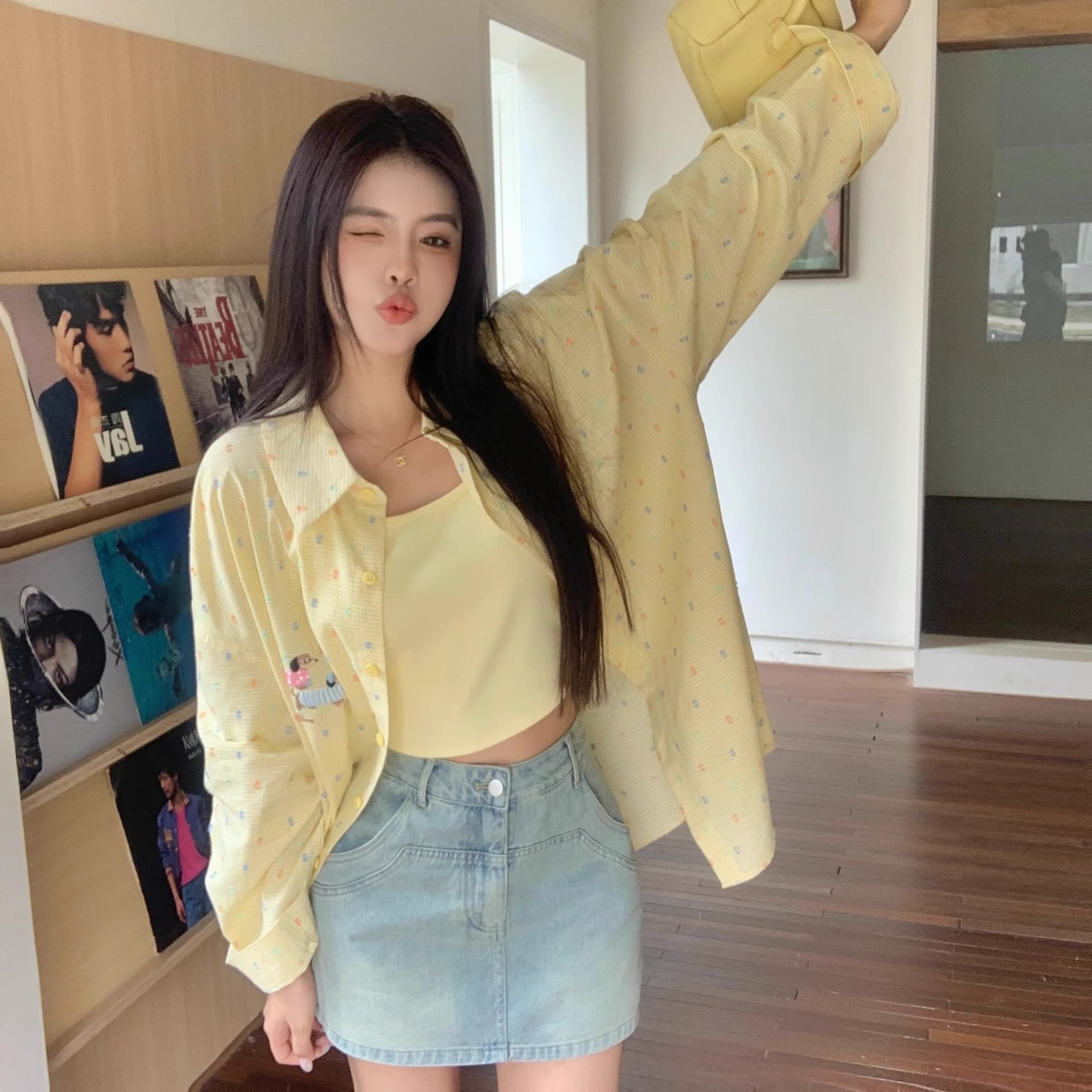 황색 얇은 스타일 자외선 차단 폴로 칼라 긴팔 여성 셔츠 봄 지방 mm 디자인 센스 루즈핏 슬림해 보이는 셔츠 이미지 3