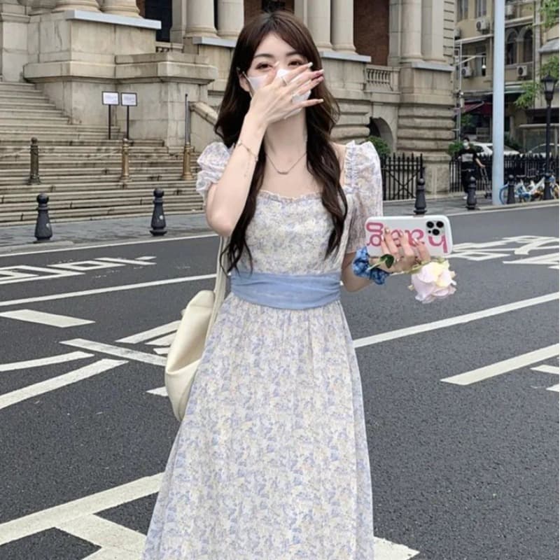 부드러운 바람 꽃무늬 거품 소매 여성 드레스 여름 2026 새로운 허리 수축 슬림해 보이는 레이스업 품격 반팔 치마 이미지 2