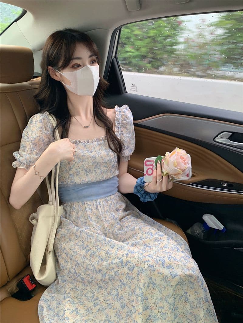 부드러운 바람 꽃무늬 거품 소매 여성 드레스 여름 2026 새로운 허리 수축 슬림해 보이는 레이스업 품격 반팔 치마 상세 이미지 1