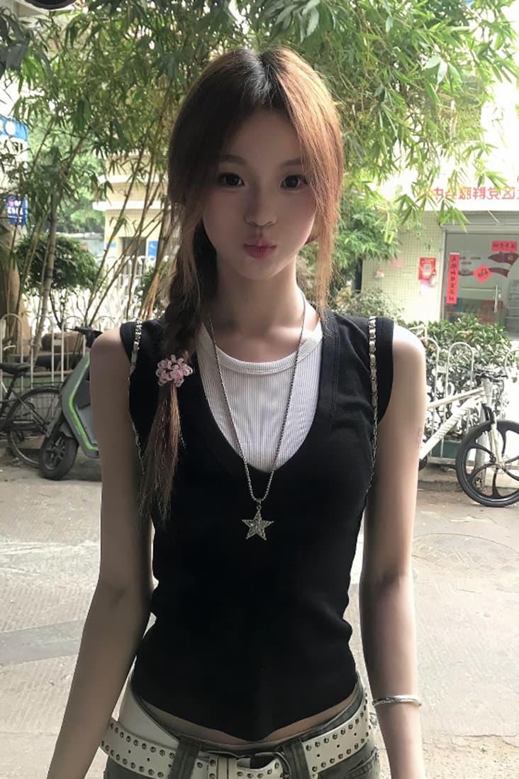 한 부서 품격 페이크 레이어드 라운드 넥 민소매 맨위 여성 봄 새로운 캐주얼 다용도 몸매 가꾸기 슬림해 보이는 연령 감소 조끼 이미지 6