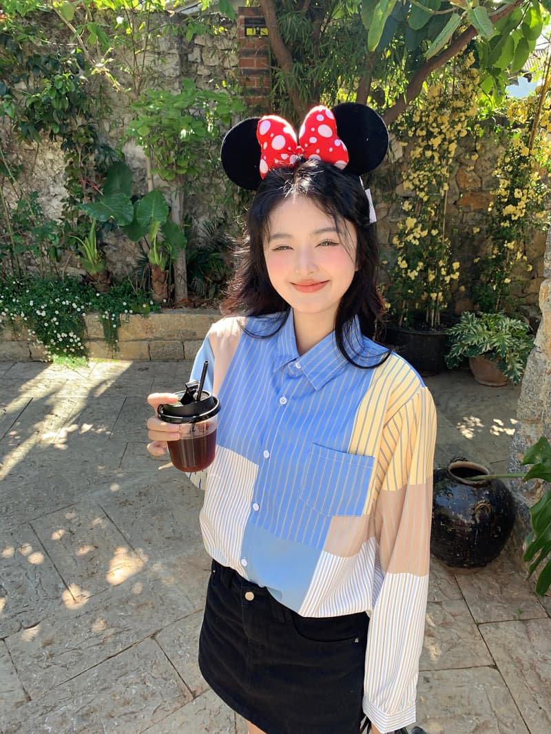 봄 레트로 스트라이프 패치워크 긴팔 여성 셔츠 2026 새로운 Chic 디자인 센스 캐주얼 폴로 칼라 맨위 재킷 상세 이미지 3