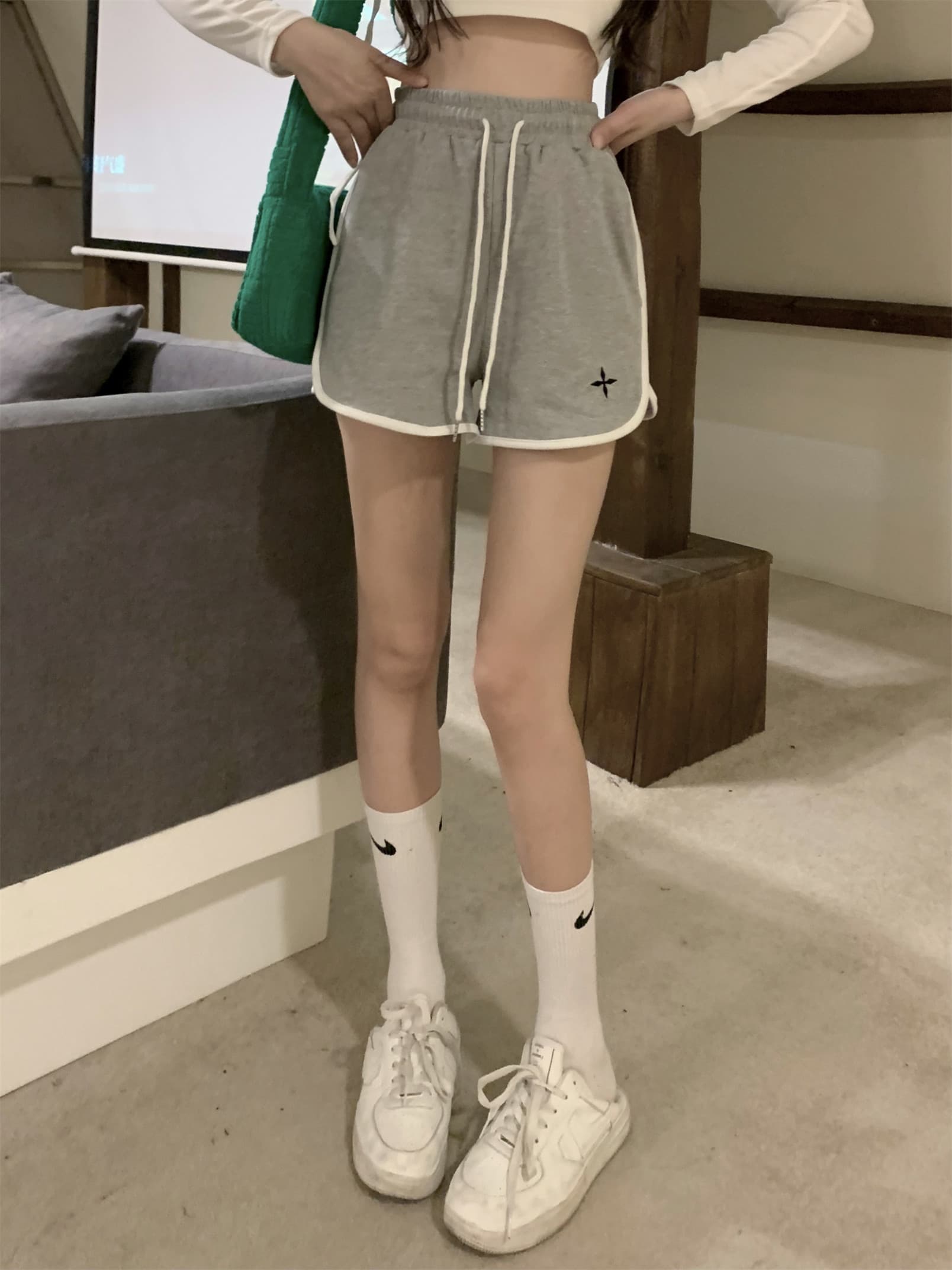 아메리칸 허리밴드 캐주얼 한 마디 넓은 다리 핫 바지 웨이 바지 운동 외출용 반바지 여성 루즈핏 자수 슬림해 보이는 패션 상세 이미지 7