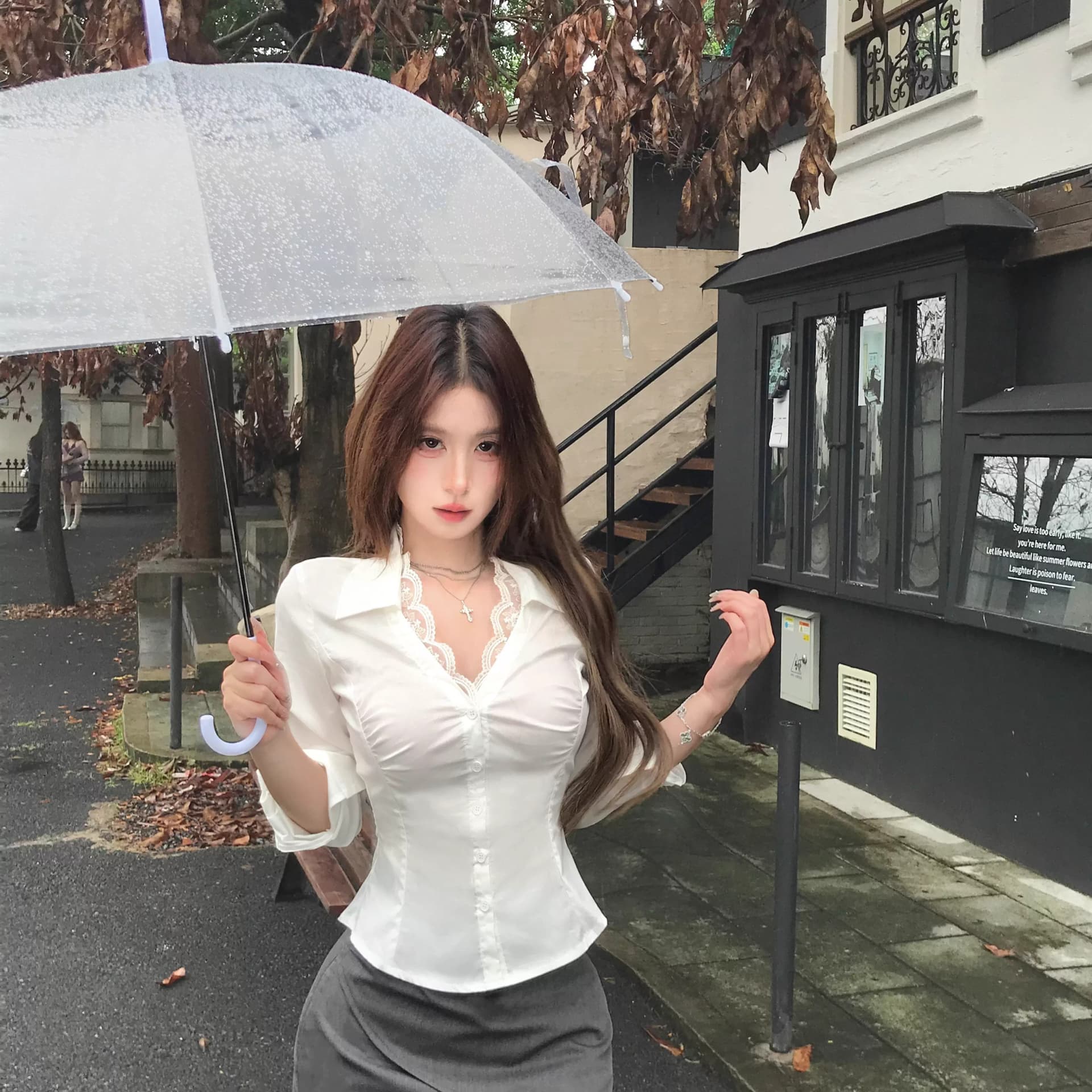 순면 V넥 흰 셔츠 레이스 조각 섹시함 긴팔 여성 셔츠 가을 디자인 센스 순수한 욕망 허리 수축 맨위 잘 생긴 이미지 5