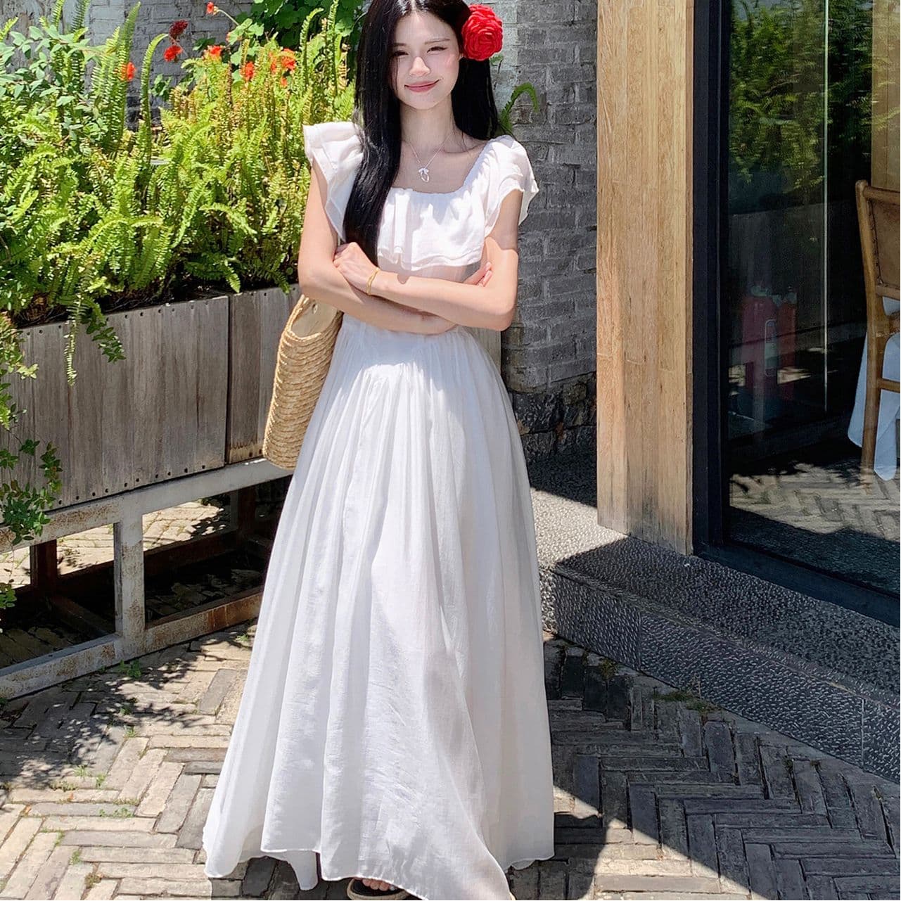 2026 새로운 프랑스식 부드러운 연꽃 잎 오프숄더 드레스 여름 고급 슬림해 보이는 허리 수축 품격 화이트 롱 스커트 이미지 3