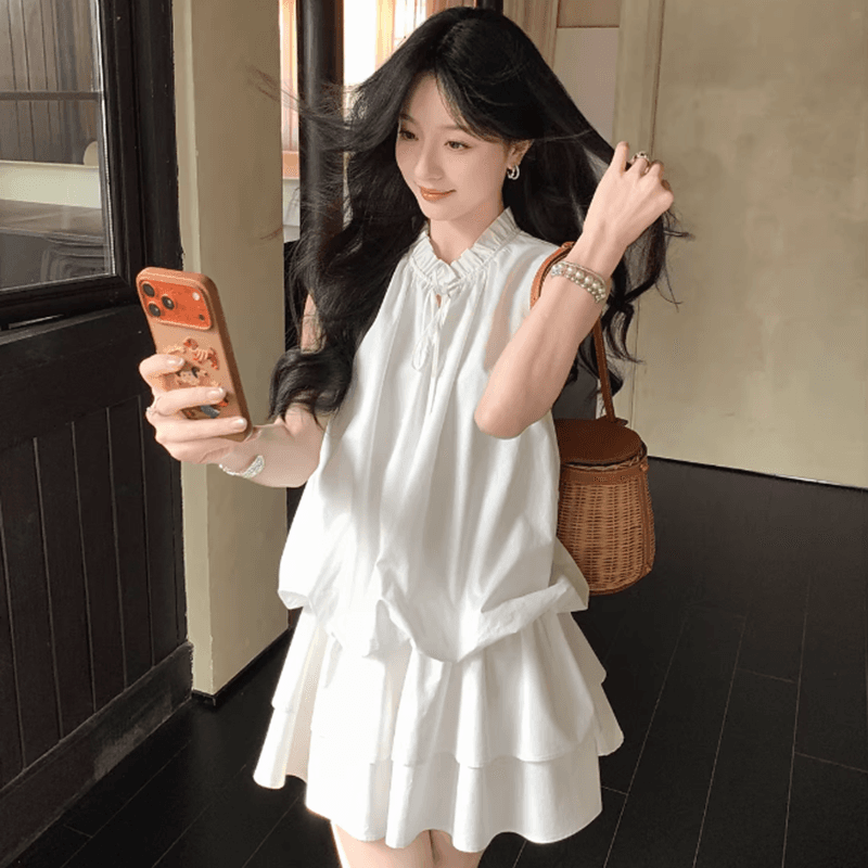 부드러운 바람 V넥 레이스업 황색 꽃밭 여성 드레스 새로운 다용도 슬림해 보이는 한 마디 민소매 미니 스커트 반바지 세트 이미지 2