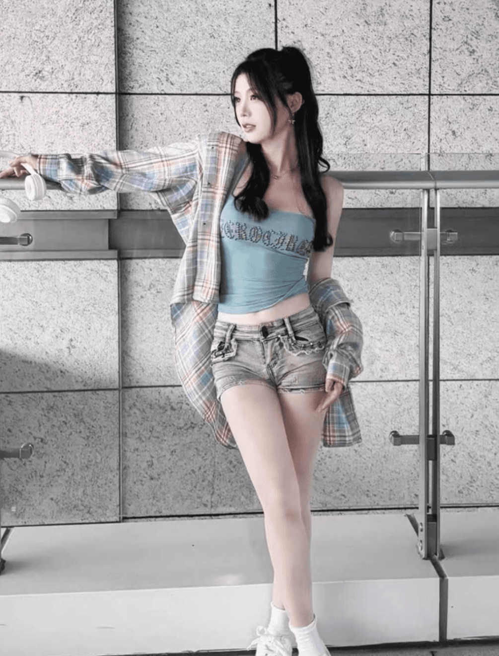 원본 원단 빛 럭셔리 순면 체크무늬 여성 셔츠 인사이드 가져 가라. 스택 착용 루즈핏 캐주얼 슬림해 보이는 긴팔 셔츠 외출용 상세 이미지 7