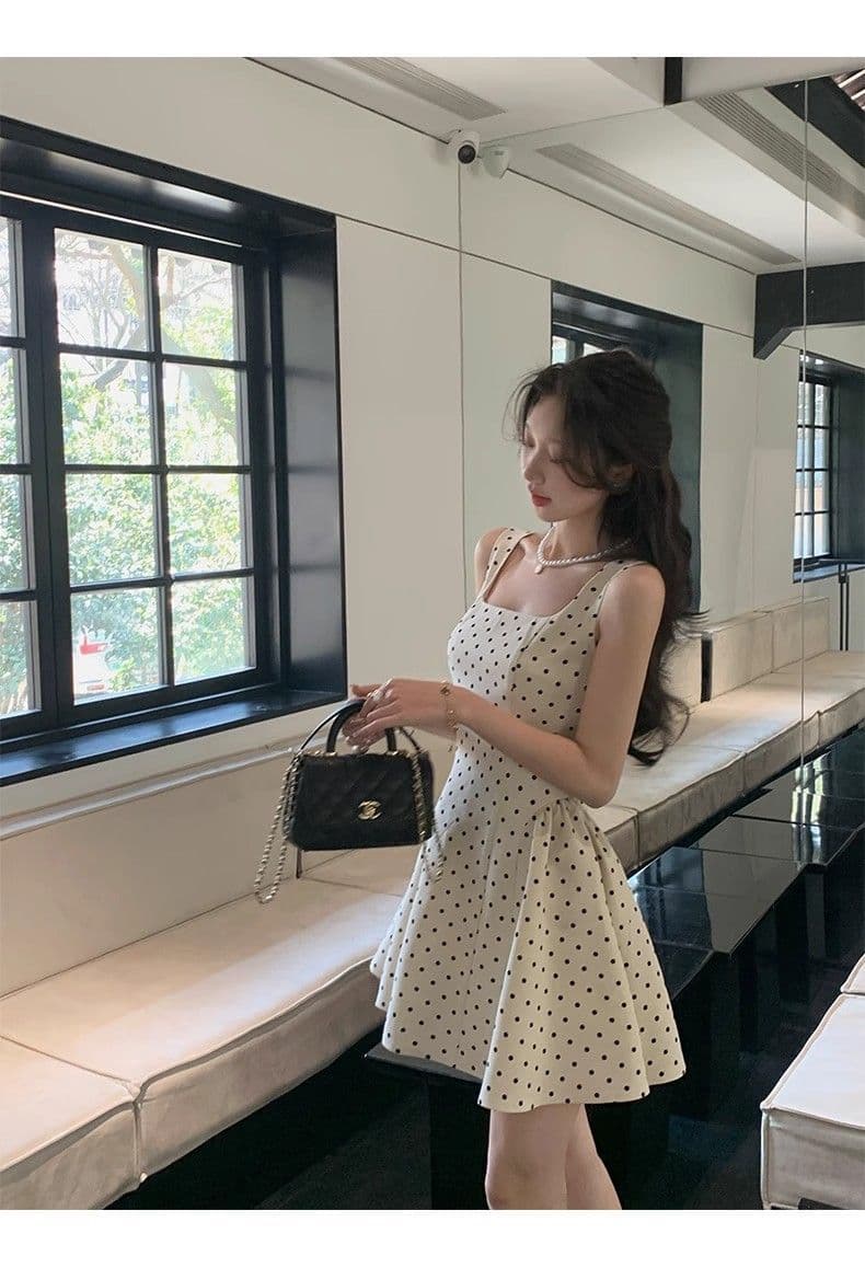 프랑스식 광장 칼라 도트 무늬 슬립 여성 드레스 2026 자이언트 잘 생긴 여름 품격 허리 수축 슬림해 보이는 퍼프 미니 스커트 상세 이미지 6