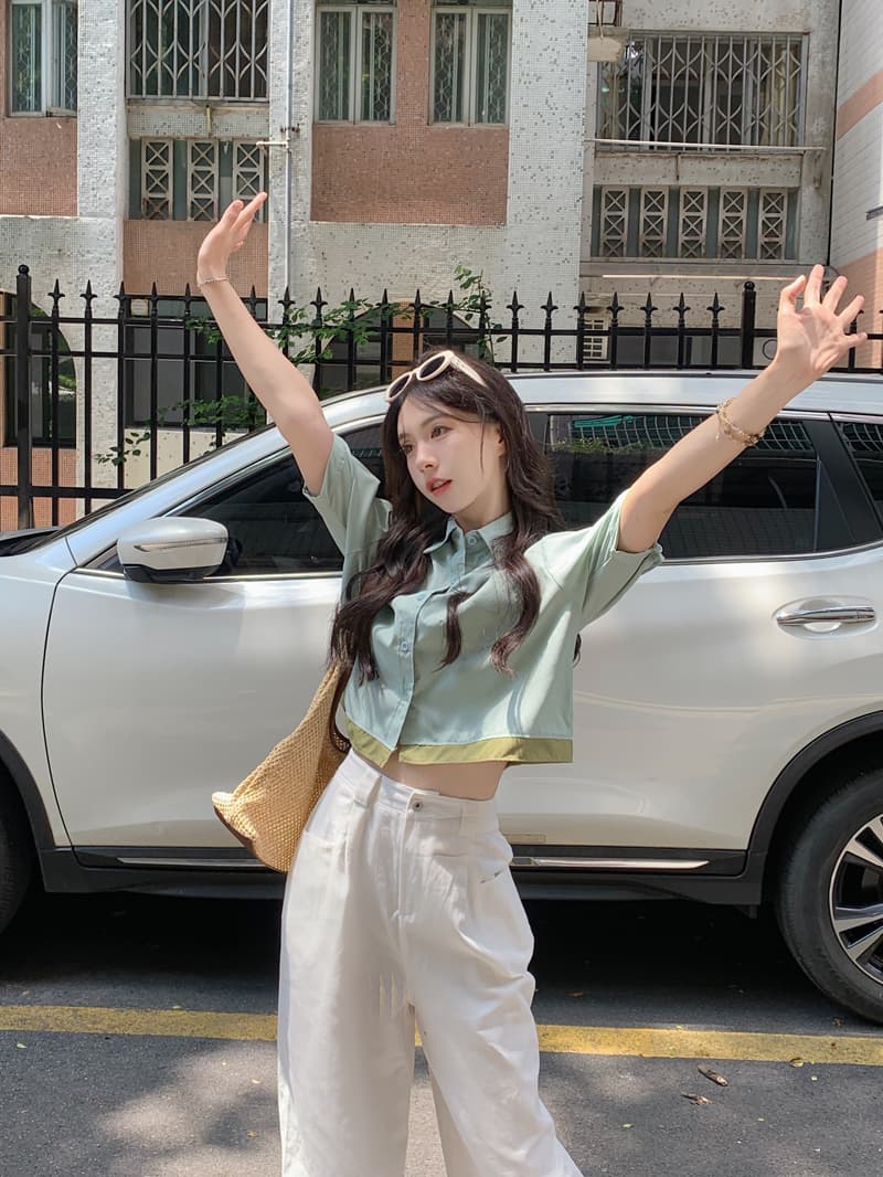 미니멀리즘 말 카드 용 색상 시스템 패치워크 단색 쇼트 스타일 여성 셔츠 2026 여름 Chic 다용도 루즈핏 반팔 맨위 이미지 4