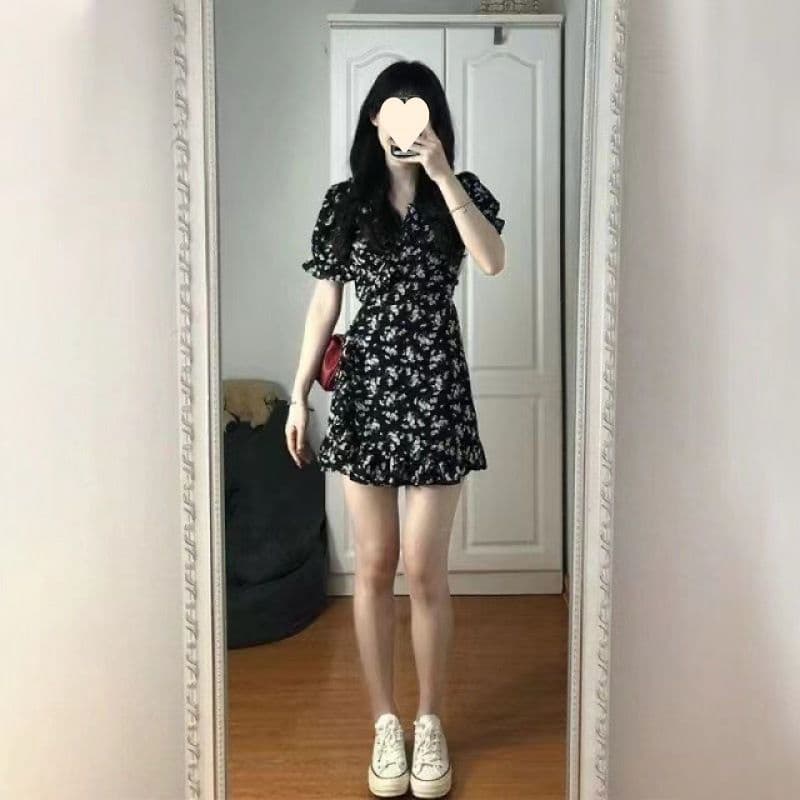 프랑스식 검정색 꽃무늬 여성 드레스 달콤한 욕망 바람 치마 거품 소매 허리 수축 디자인 센스 작은 대중 슬림해 보이는 이미지 3