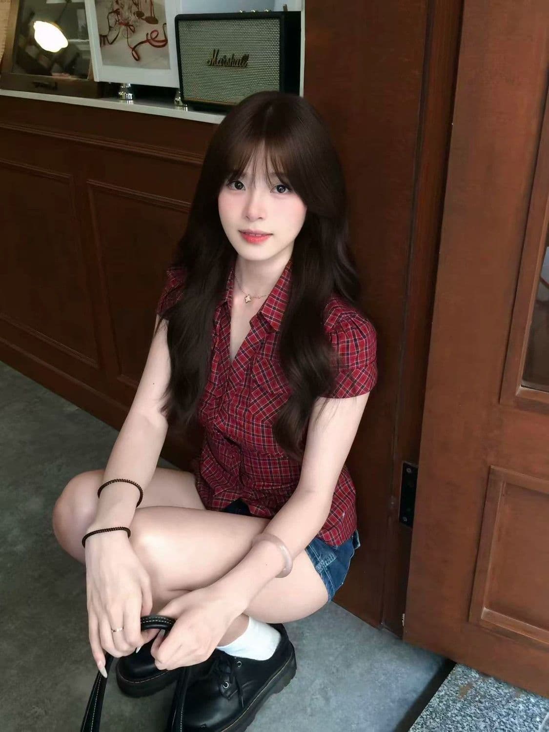 2026 새로운 레트로 긍정적 인 어깨 한 부서 빨간색 셔츠 반팔 여름 몸매 가꾸기 슬림해 보이는 셔츠 맨위 상세 이미지 6