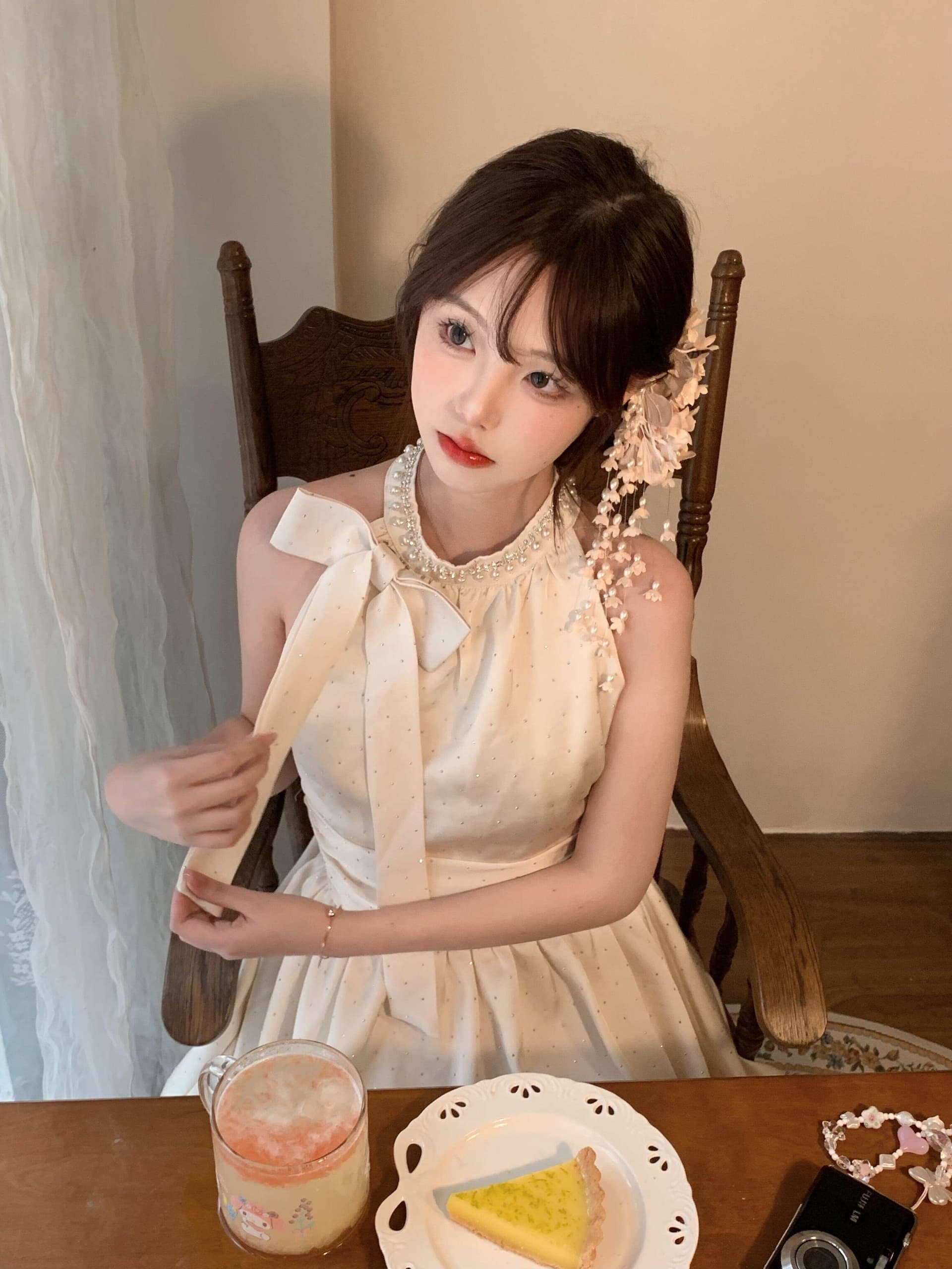 여성 봄 여름 핫픽스 나비 매듭 순수한 욕망 바람 공주 드레스 생일 치마 프랑스식 부유 한 가족 천 골드 행침 목 드레스 상세 이미지 4