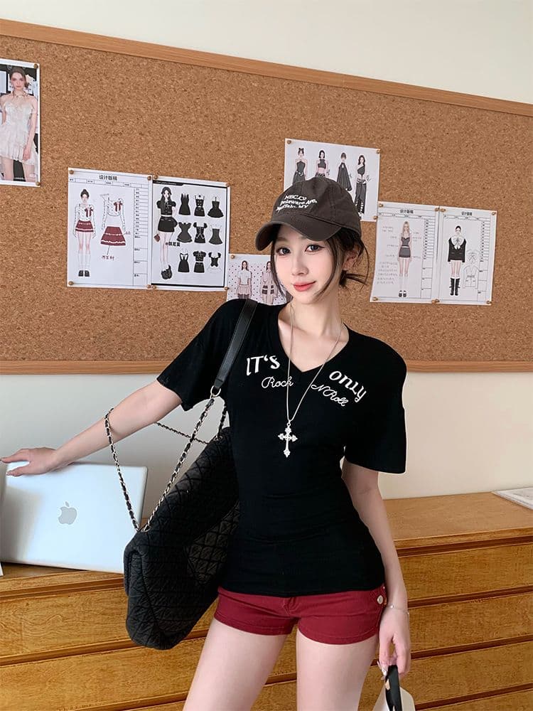 아메리칸 핫걸 몸매 가꾸기 슬림해 보이는 알파벳 긍정적 인 어깨 반팔 티셔츠 여성 의류 여름 다용도 아름다운 chic 쇼트 스타일 맨위 상세 이미지 2
