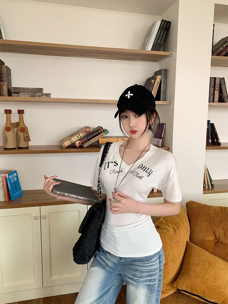 아메리칸 핫걸 몸매 가꾸기 슬림해 보이는 알파벳 긍정적 인 어깨 반팔 티셔츠 여성 의류 여름 다용도 아름다운 chic 쇼트 스타일 맨위 상세 이미지 3