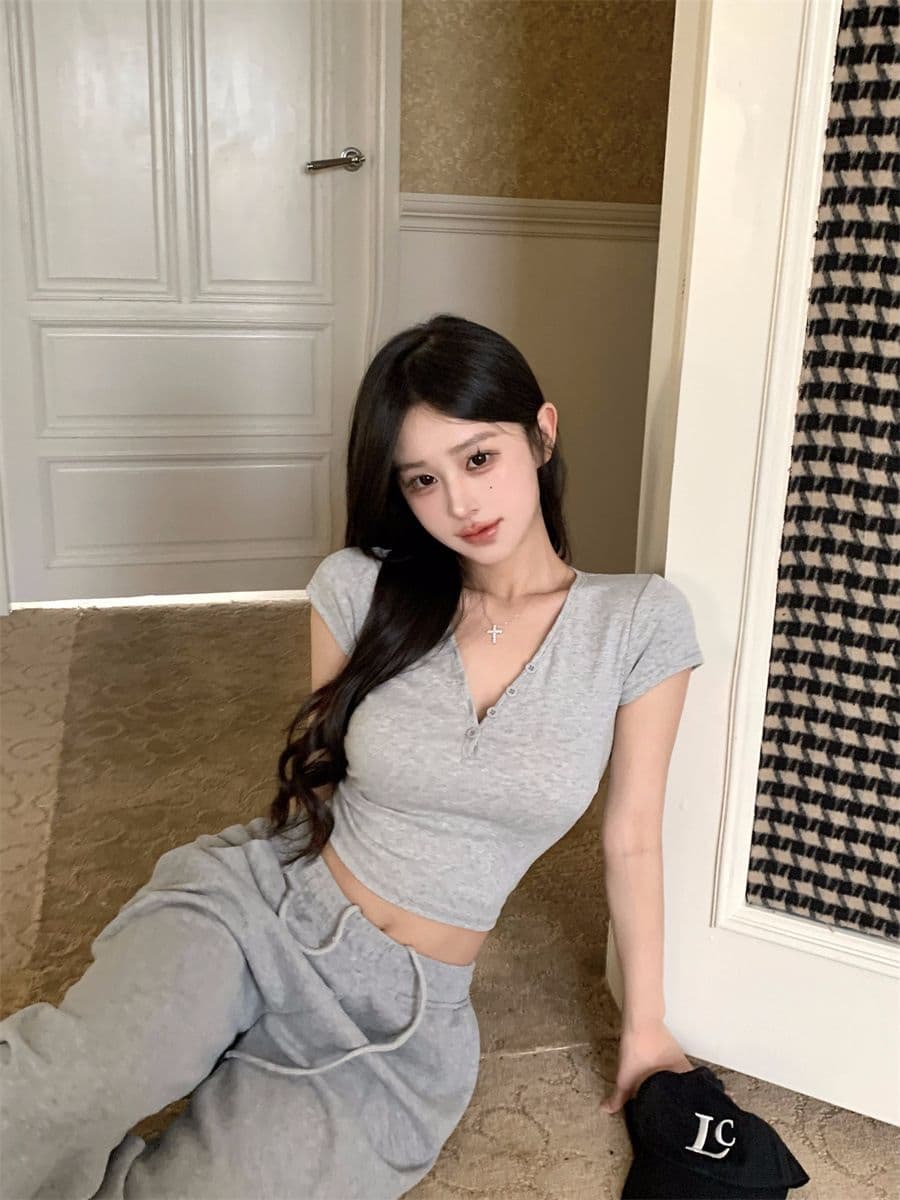 있음 선적 모달 V넥 반팔 긍정적 인 어깨 계절 Chic 고유 한 달콤한 차가운 핫걸 쇼트 스타일 타이트 슬림해 보이는 맨위 상세 이미지 4