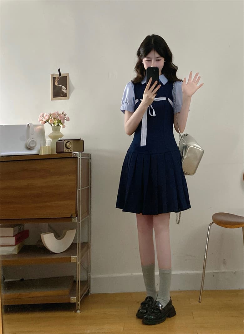 달콤함 miu 부서 학원 스타일 해군 여성 드레스 초여름 새로운 페이크 레이어드 디자인 센스 플리츠 짧은 치마 이미지 3