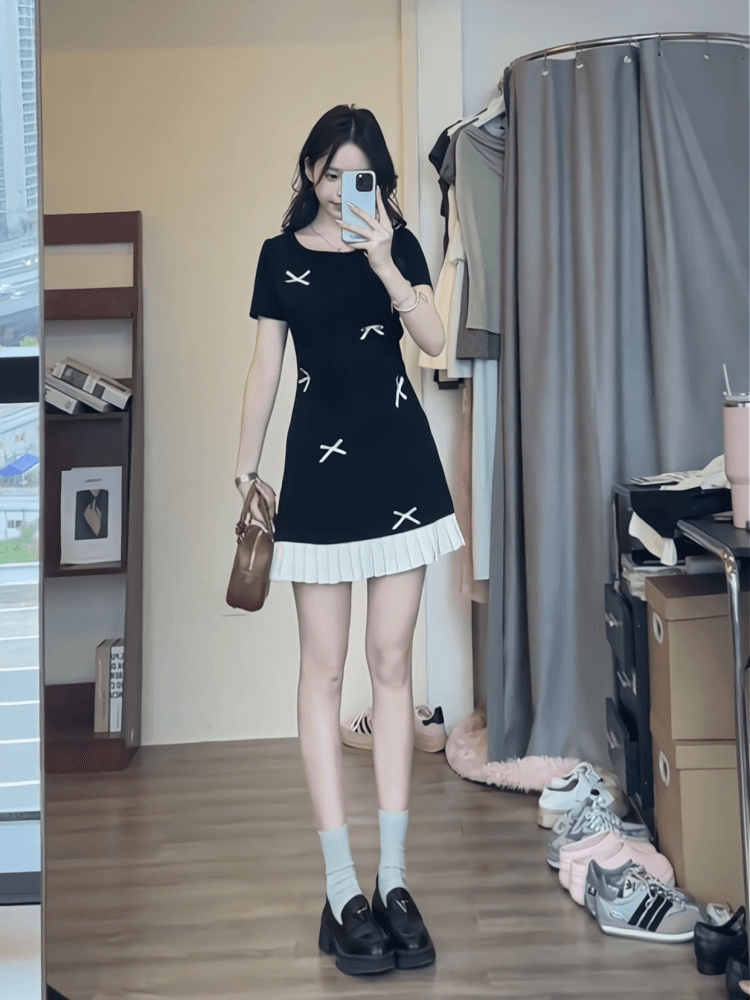 순수한 욕망 바람 달콤함 미니 스커트 여름 허리 수축 슬림해 보이는 miu 부서 디자인 센스 라운드 넥 나비 매듭 품격 여성 드레스 이미지 4