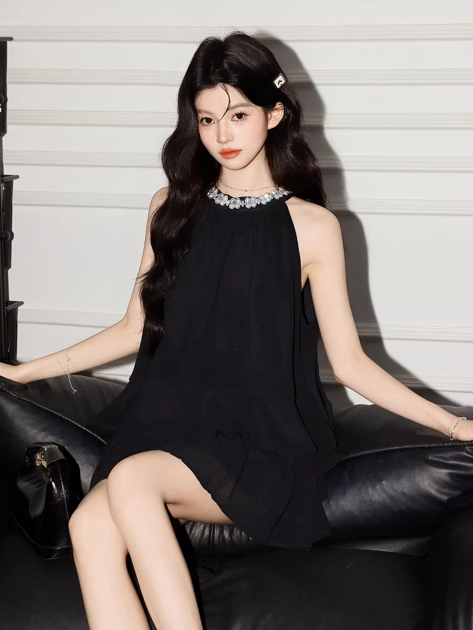 부유 한 가족 천 금빛 바람 비즈 박기 행침 목 디자인 맨위 여성 2026 여름 새로운 하이웨이스트 한 마디 반신 스커트 투피스 세트 이미지 2