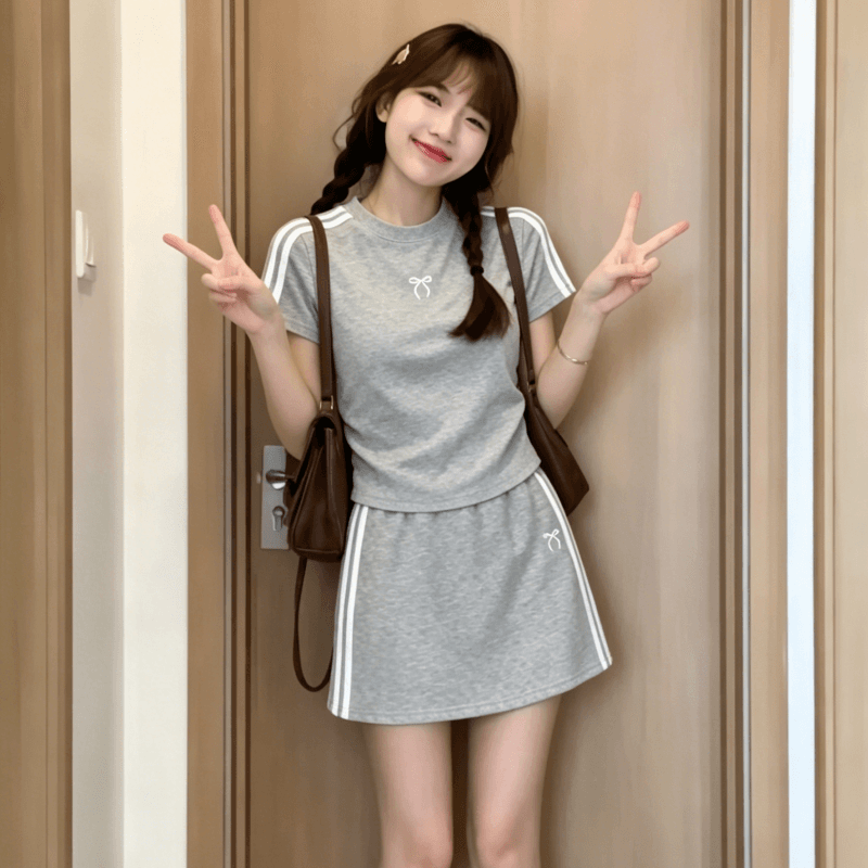 치마 있음 안감 40 순면 높음 폭탄 자수 3개 로드 스포츠 슈트 여성용 짧은 소매 티셔츠 여름
