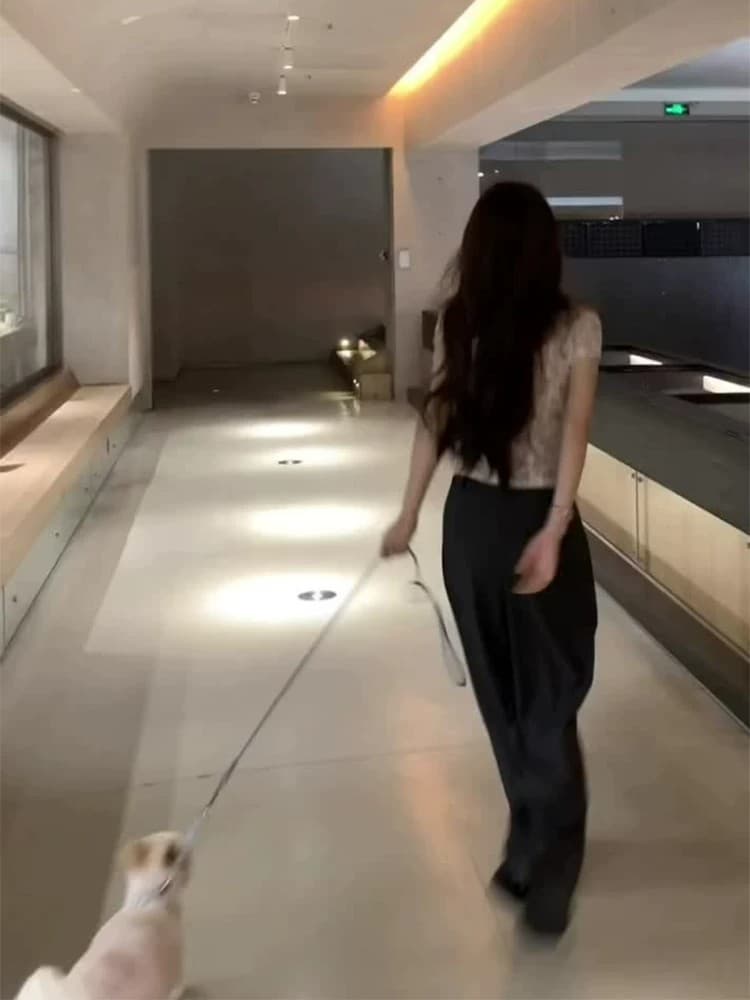레이스 안감 화이트 레이스 꽃무늬 u 칼라 반팔 티셔츠 여성 여름 디자인 센스 순수한 욕망 핫걸 몸매 가꾸기 맨위 상세 이미지 4