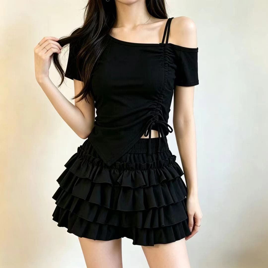 검정색 케이크 퍼프 스커트 달콤함 반신 스커트 슬림해 보이는 노출 방지 비스듬한 칼라 펌프 로프 반팔 맨위 세트 여성 상세 이미지 2